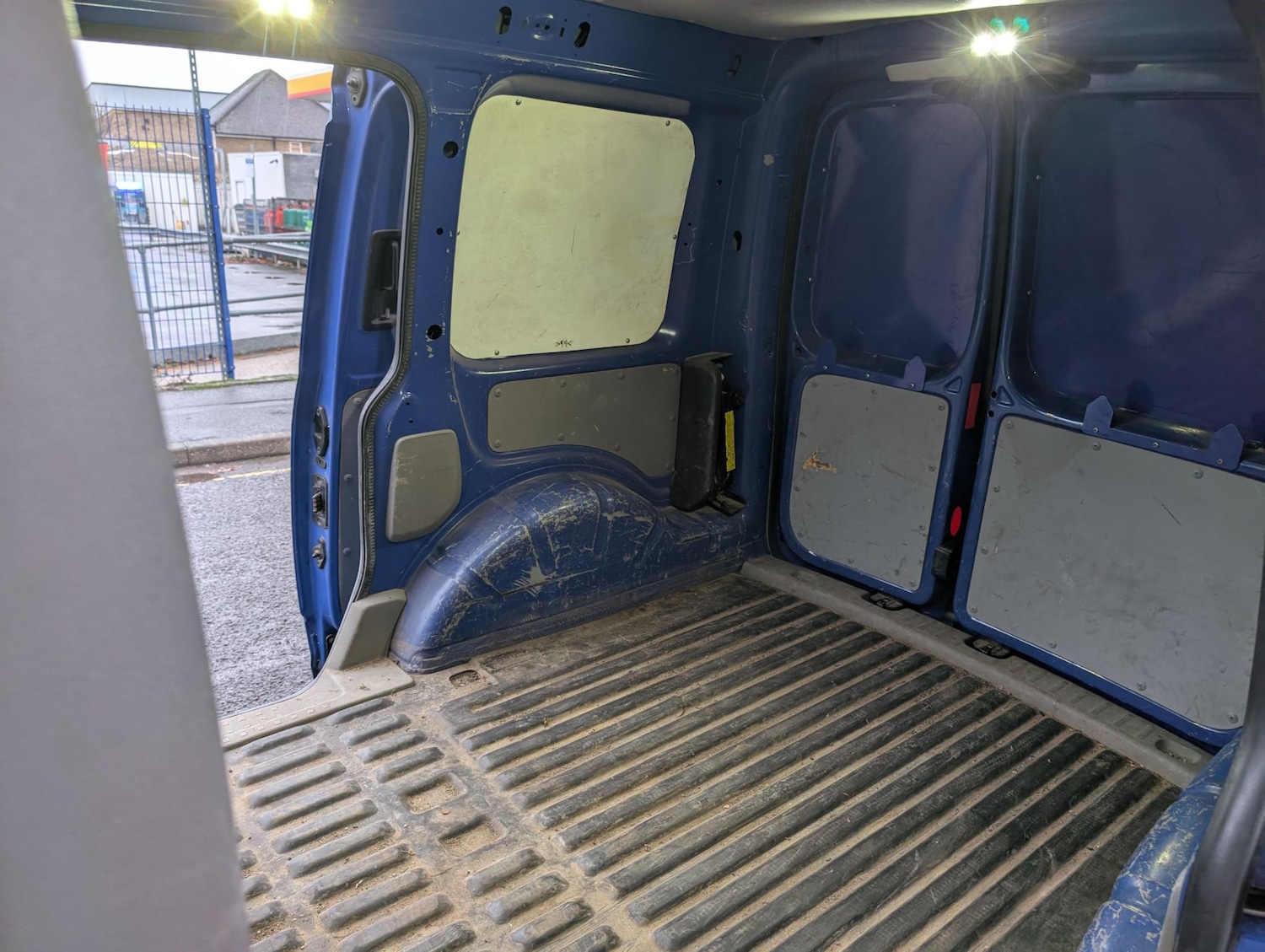 Used Volkswagen Caddy 2009 for sale - 77139249: Photo 13