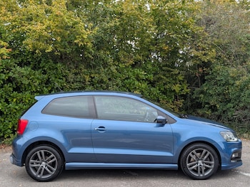 Used Volkswagen Polo 2016 for sale - 76245038: Photo