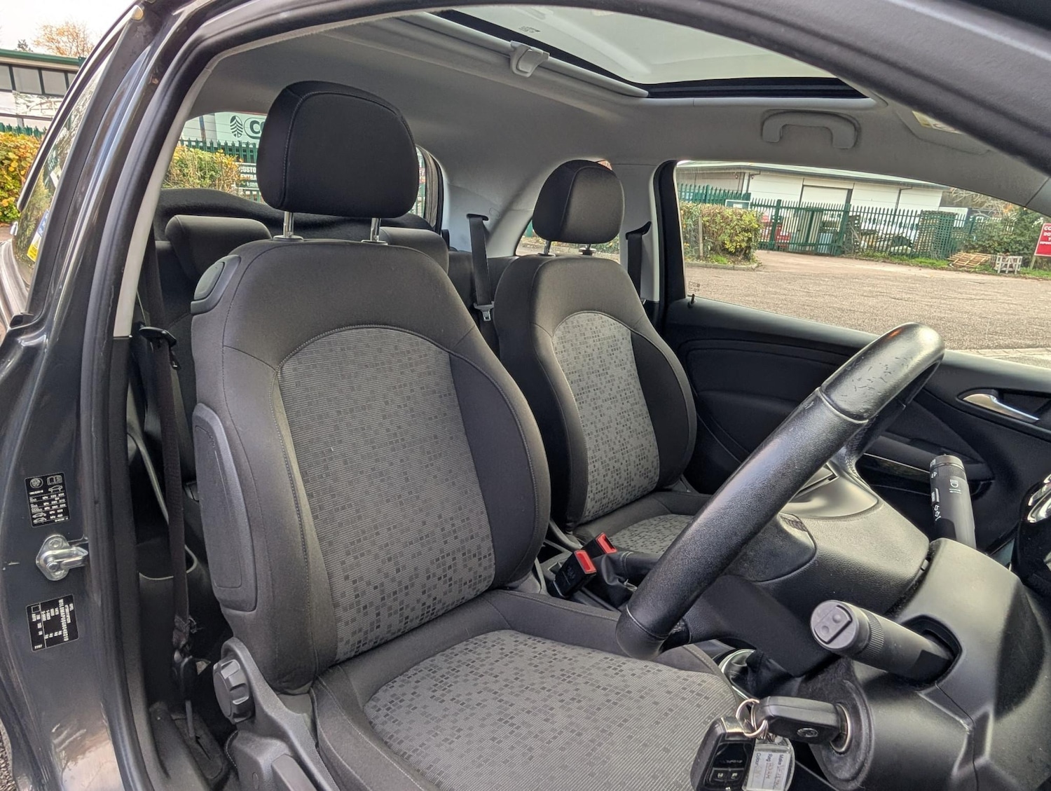 Used Vauxhall ADAM 2016 for sale - 76519815: Photo 10