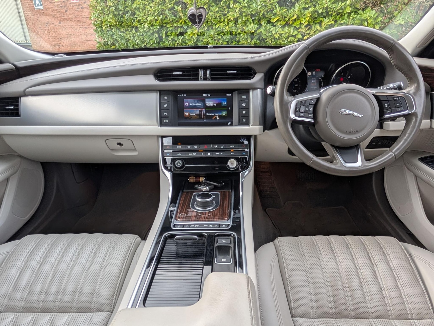 Used Jaguar XF 2018 for sale - 77239177: Photo 12