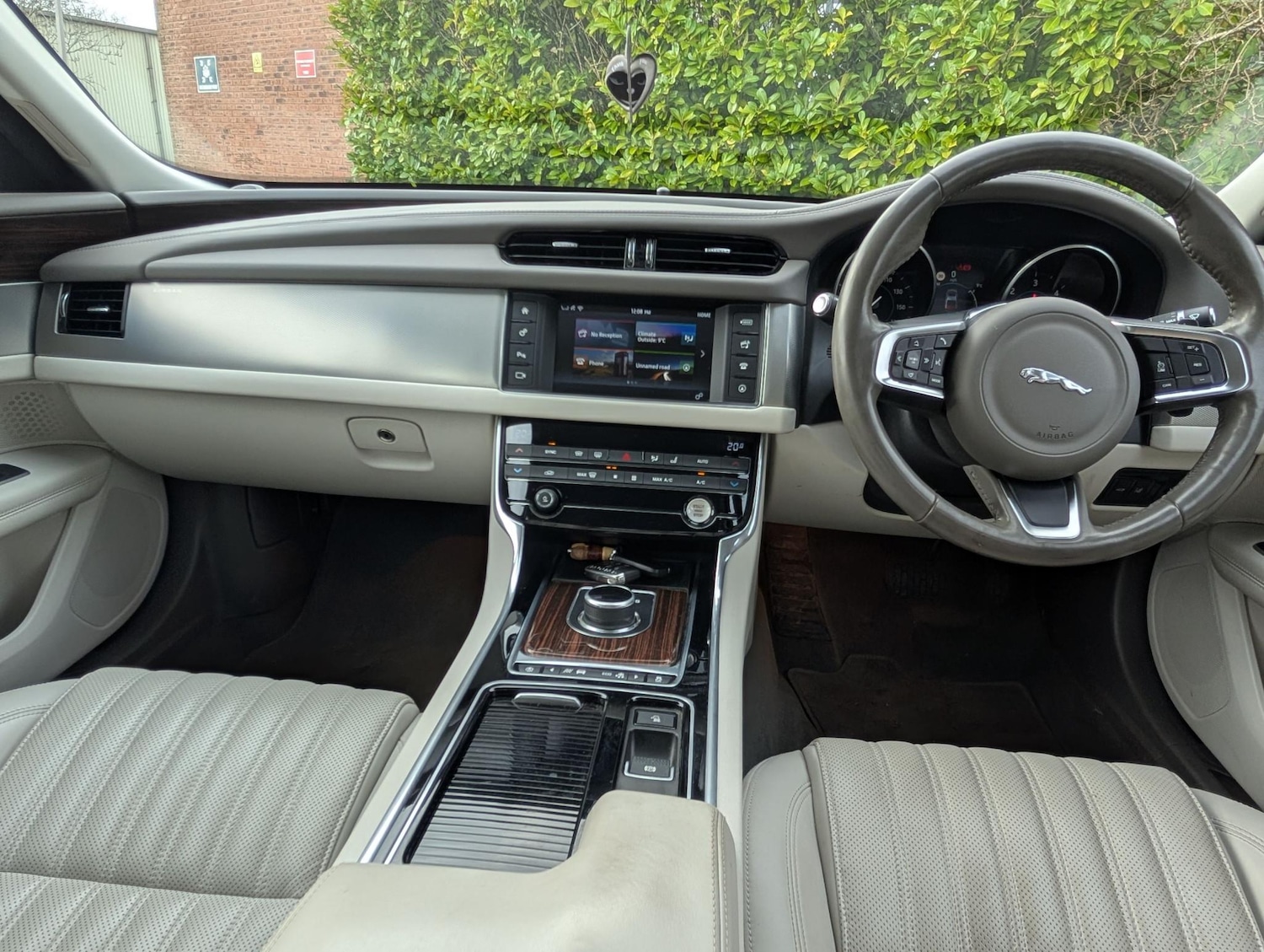 Used Jaguar XF 2018 for sale - 77239177: Photo 13