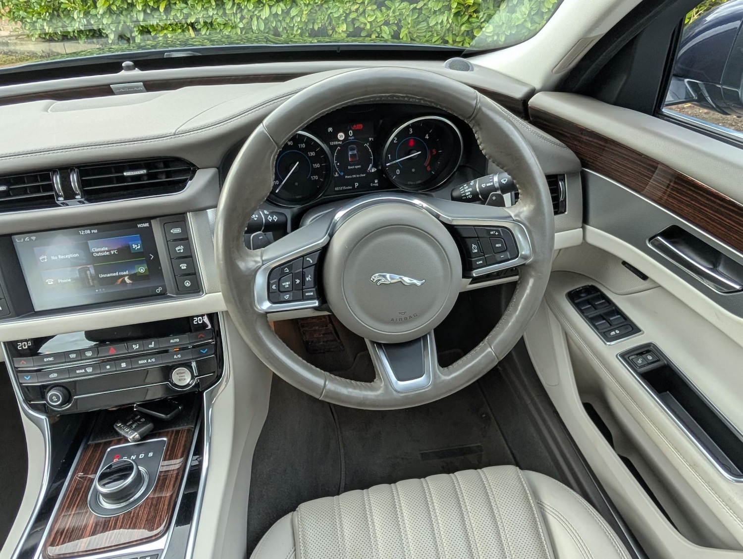 Used Jaguar XF 2018 for sale - 77239177: Photo 14