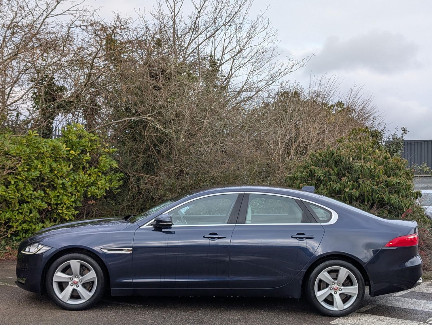 Used Jaguar XF 2018 for sale - 77239177: Photo 6