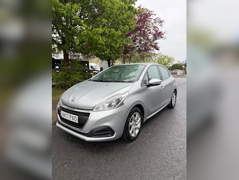 Used Peugeot 208 2017 for sale - 78262051: Photo