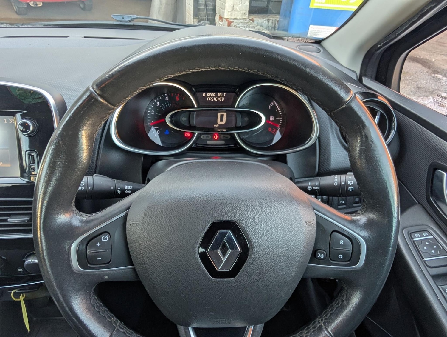 Used Renault Clio 2017 for sale - 77095884: Photo 14