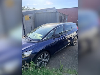 Used Renault Scenic 2017 for sale - 78911982: Photo