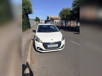Used Peugeot 208 2016 for sale - 78663328: Photo