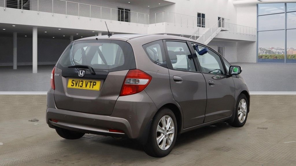 Used Honda Jazz 2013 for sale - 76883647: Photo 10
