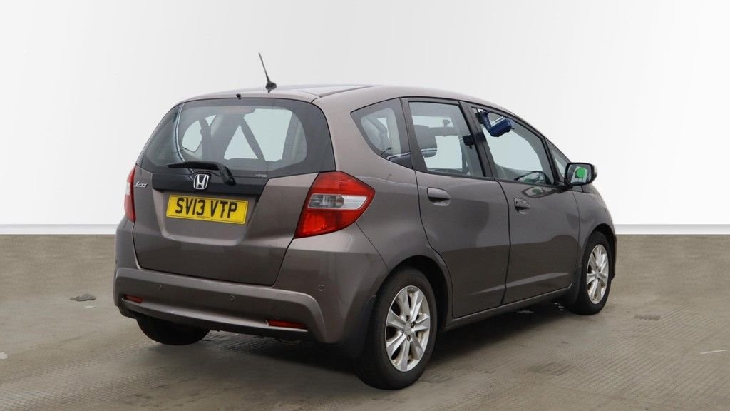 Used Honda Jazz 2013 for sale - 76883647: Photo 4