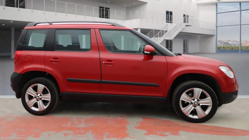 Used Skoda Yeti 2011 for sale - 77369938: Photo 2