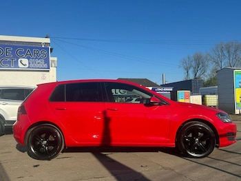Used Volkswagen Golf 2017 for sale - 78749381: Photo