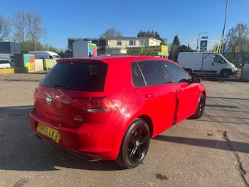 Used Volkswagen Golf 2017 for sale - 78749381: Photo