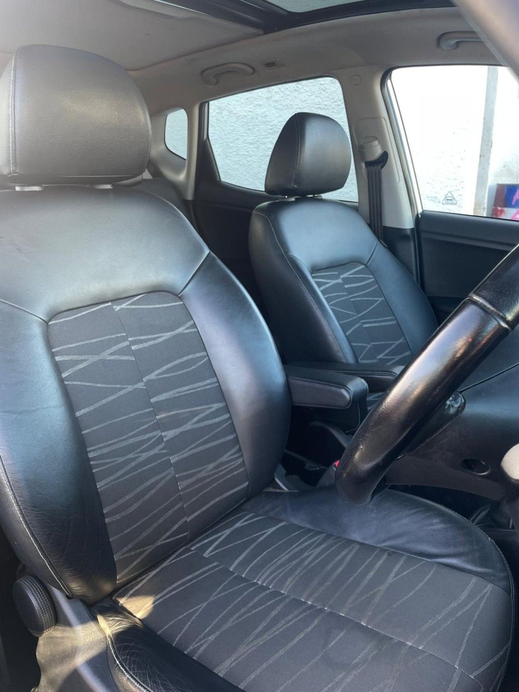 Used Kia Venga 2014 for sale - 76604740: Photo 11