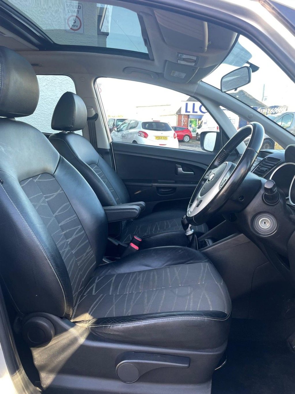 Used Kia Venga 2014 for sale - 76604740: Photo 12