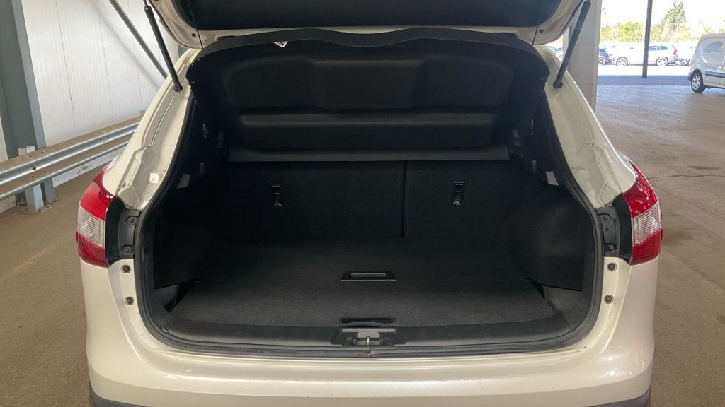 Used Nissan Qashqai 2014 for sale - 78181824: Photo 7