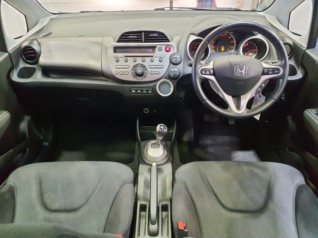 Used Honda Jazz 2010 for sale - 78212752: Photo 11