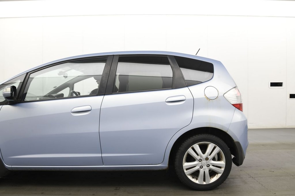Used Honda Jazz 2010 for sale - 78212752: Photo 17