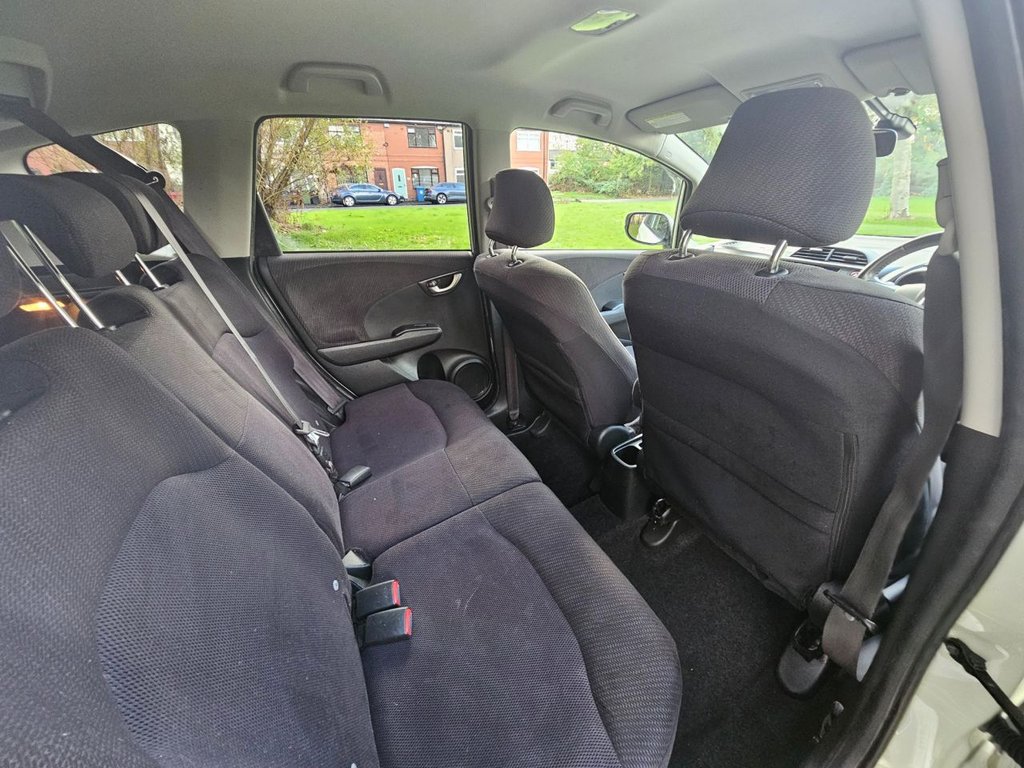 Used Honda Jazz 2014 for sale - 76003438: Photo 10