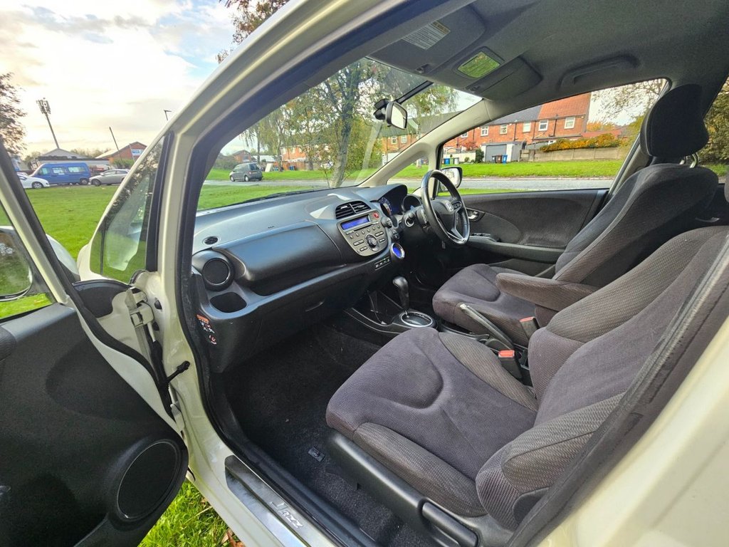 Used Honda Jazz 2014 for sale - 76003438: Photo 15