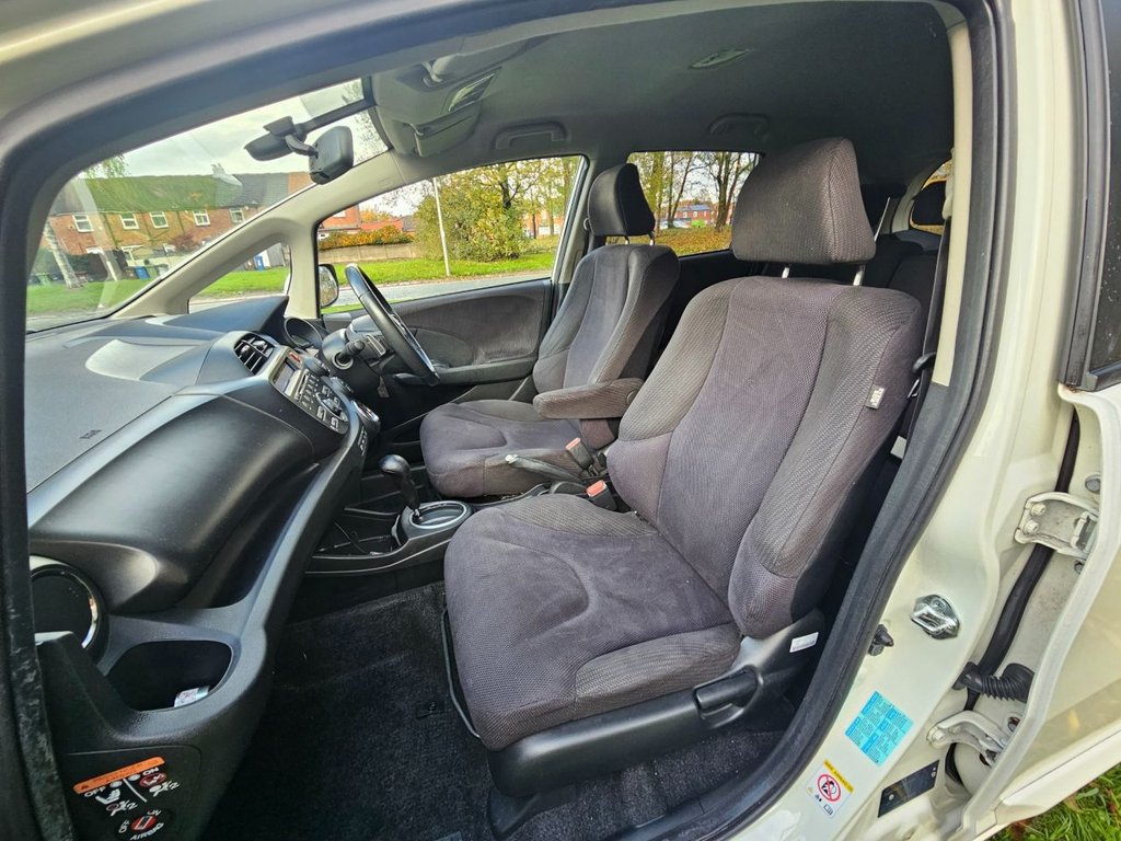 Used Honda Jazz 2014 for sale - 76003438: Photo 16