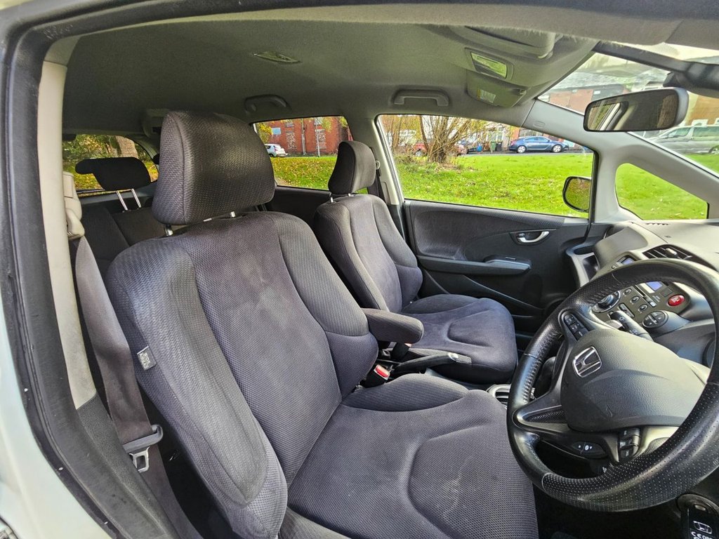 Used Honda Jazz 2014 for sale - 76003438: Photo 17