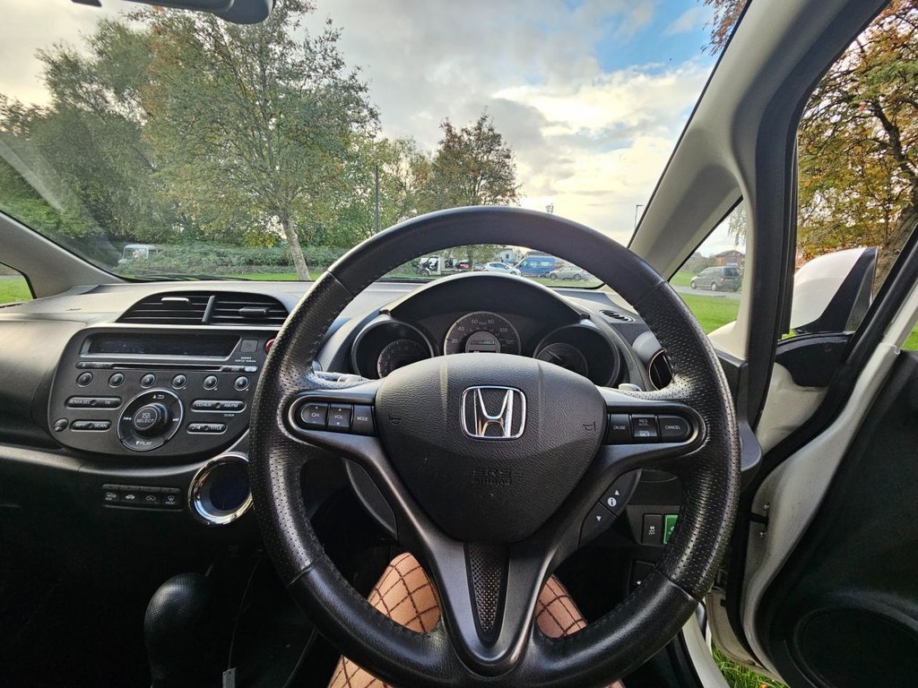 Used Honda Jazz 2014 for sale - 76003438: Photo 18