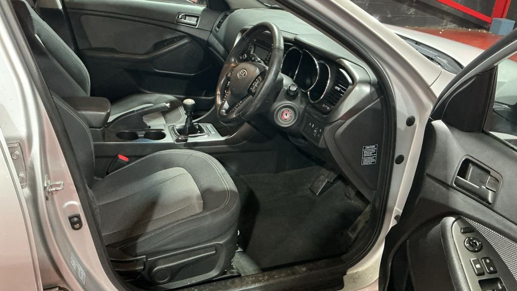 Used Kia Optima 2012 for sale - 76520655: Photo 9