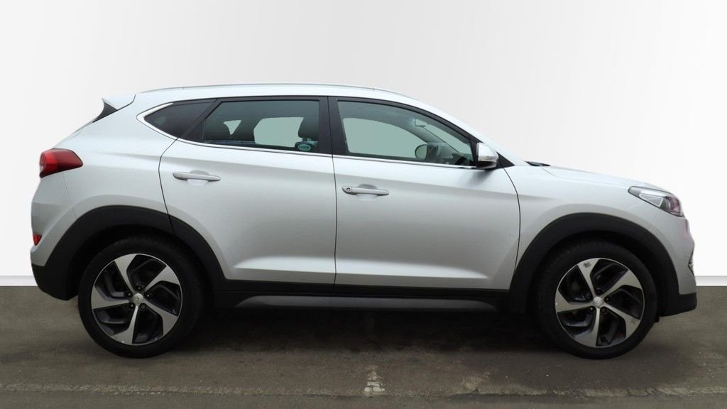 Used Hyundai TUCSON 2016 for sale - 77236609: Photo 2