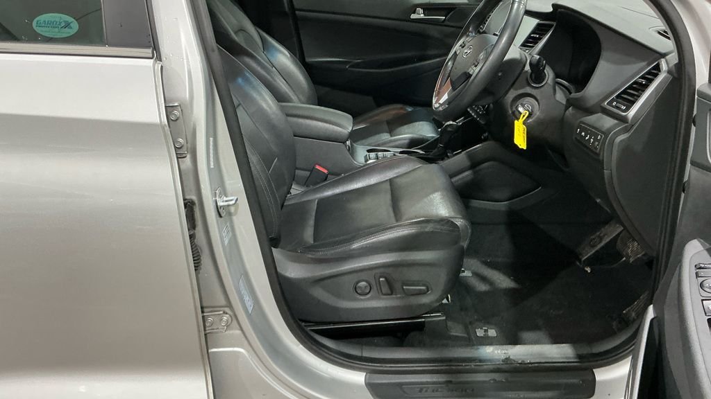 Used Hyundai TUCSON 2016 for sale - 77236609: Photo 9