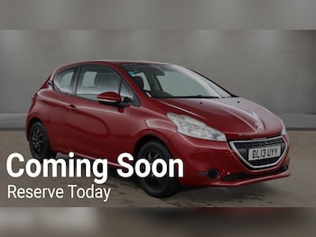 Used Peugeot 208 2013 for sale - 79313058: Photo