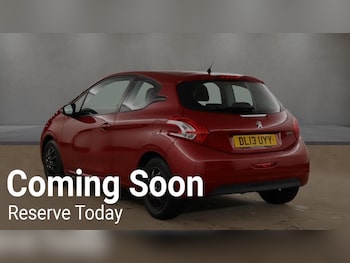 Used Peugeot 208 2013 for sale - 79313058: Photo