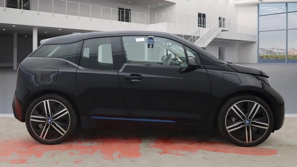 Used BMW i3 2016 for sale - 76841302: Photo 2