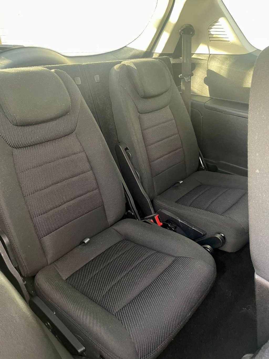 Used Ford S-Max 2014 for sale - 76604957: Photo 16