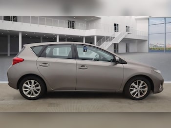 Used Toyota Auris 2013 for sale - 75631072: Photo