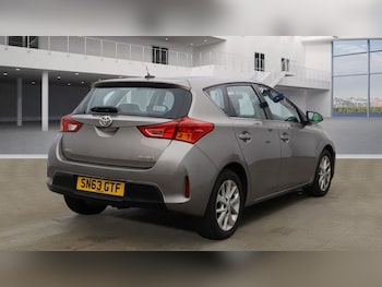 Used Toyota Auris 2013 for sale - 75631072: Photo