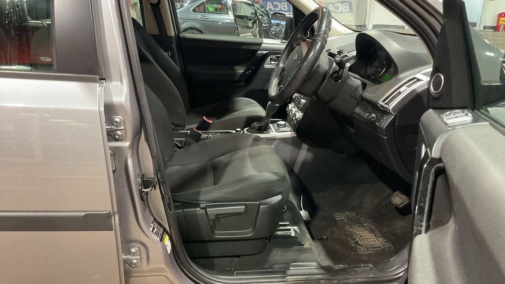 Used Land Rover Freelander 2012 for sale - 77422457: Photo 9