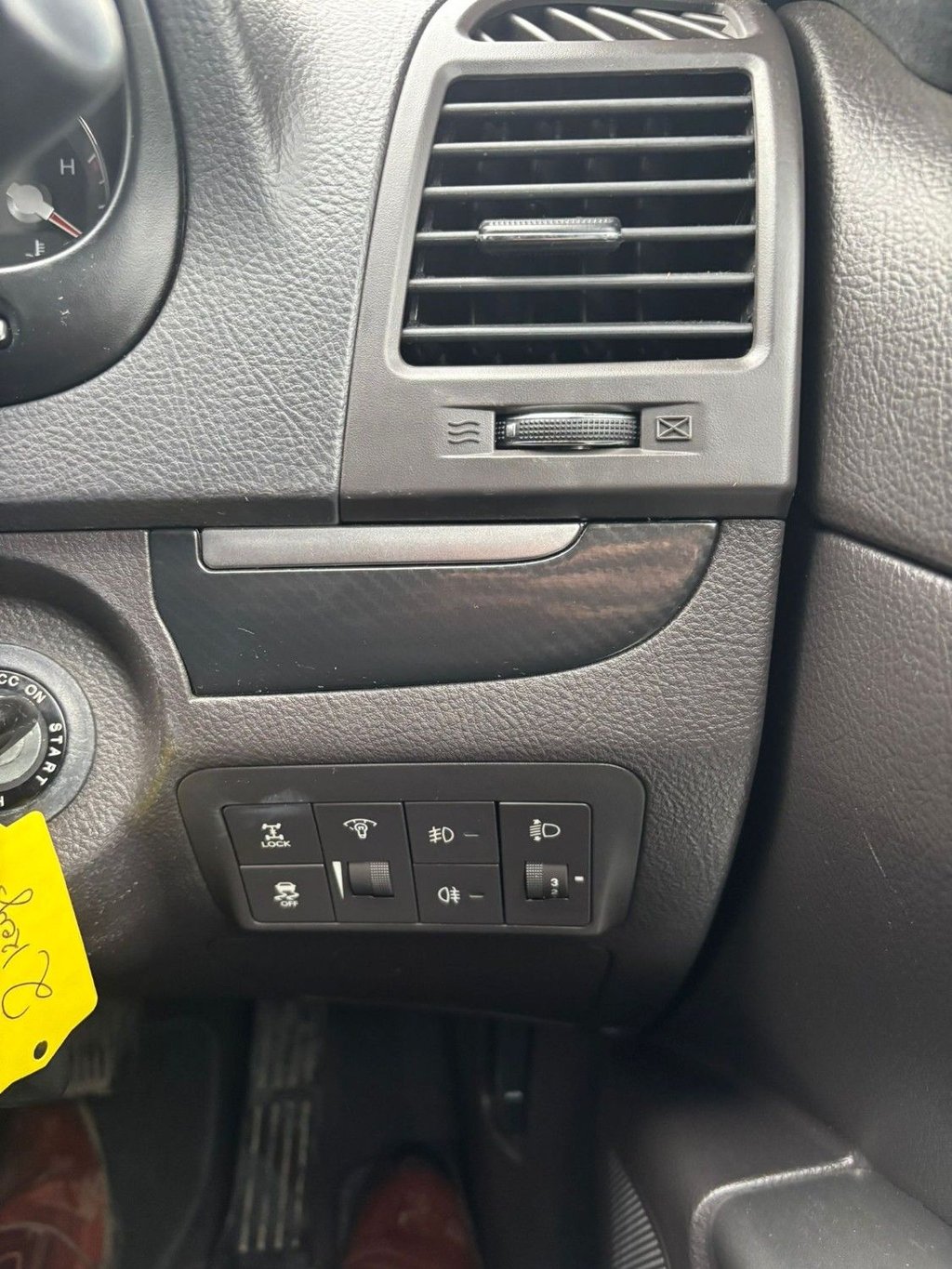 Used Hyundai Santa Fe 2012 for sale - 77227527: Photo 21