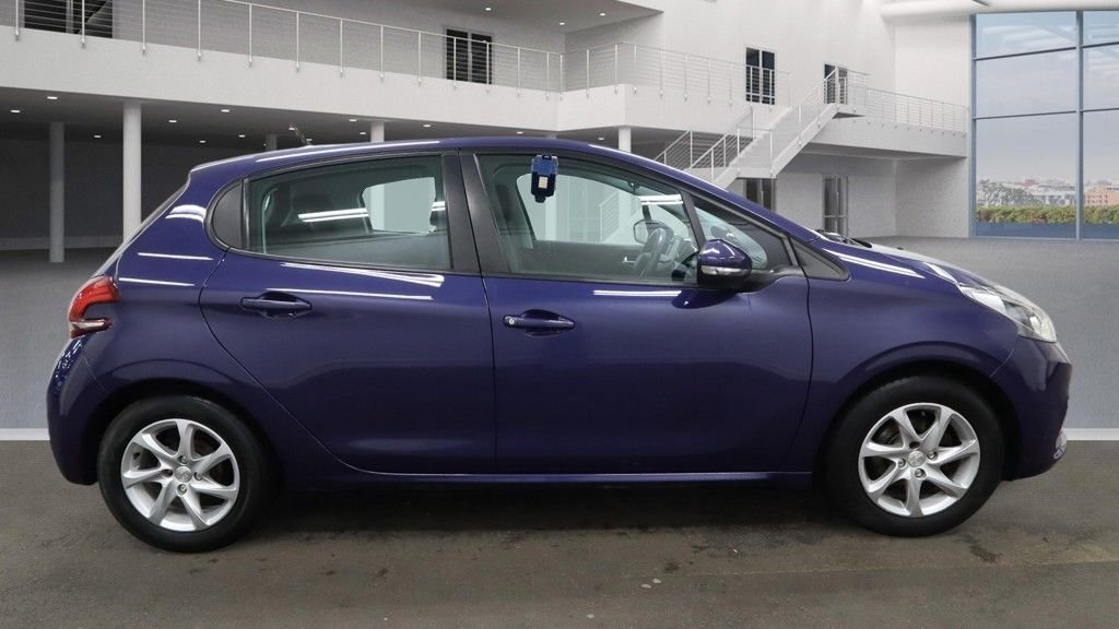 Used Peugeot 208 2016 for sale - 77089374: Photo 5