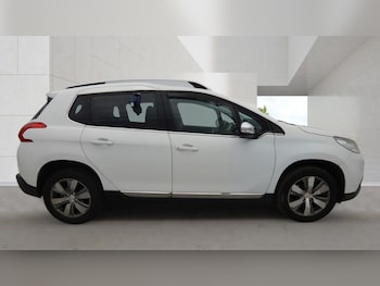Used Peugeot 2008 2015 for sale - 78315503: Photo