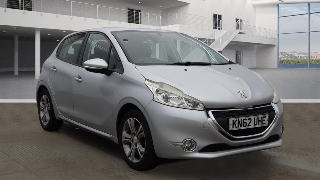 Used Peugeot 208 2012 for sale - 76570431: Photo 1