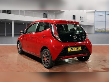 Used Toyota AYGO 2017 for sale - 76496332: Photo