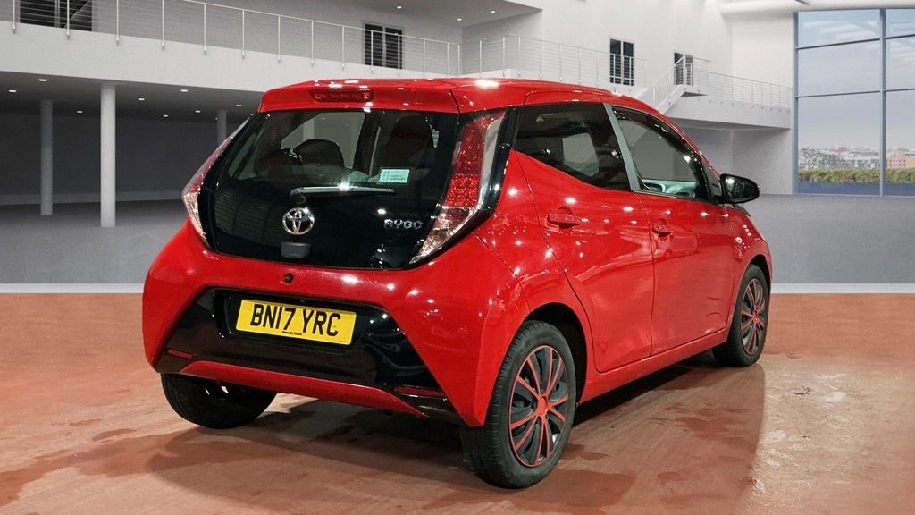 Used Toyota AYGO 2017 for sale - 76496332: Photo 4
