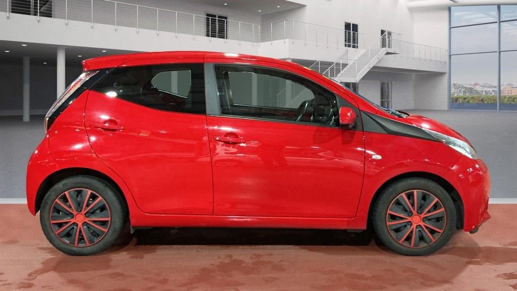 Used Toyota AYGO 2017 for sale - 76496332: Photo 5