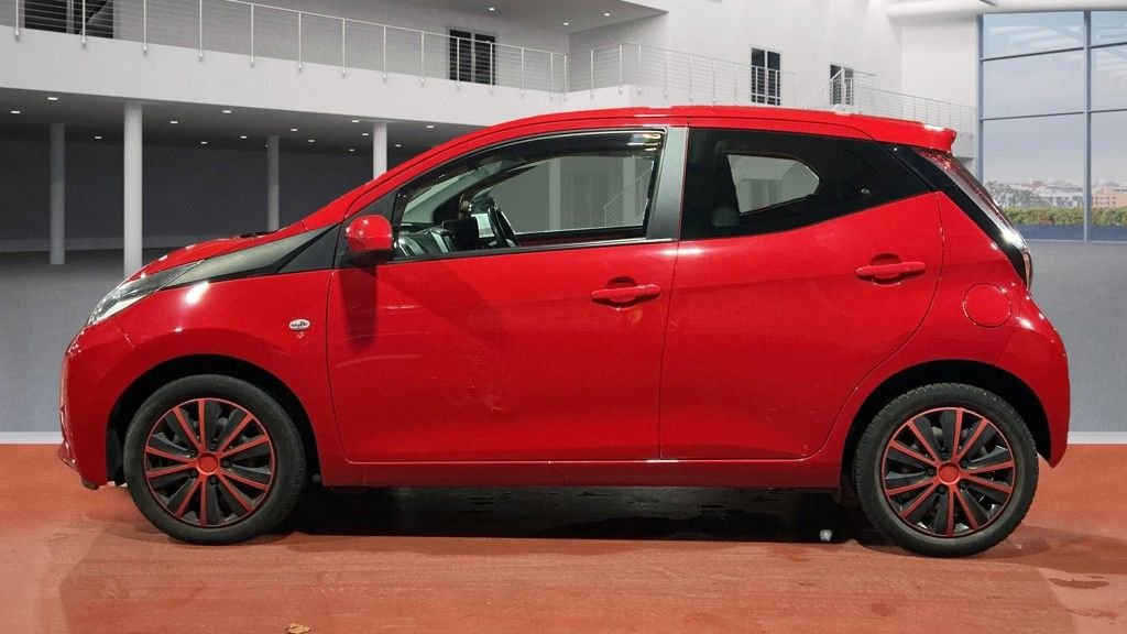 Used Toyota AYGO 2017 for sale - 76496332: Photo 6