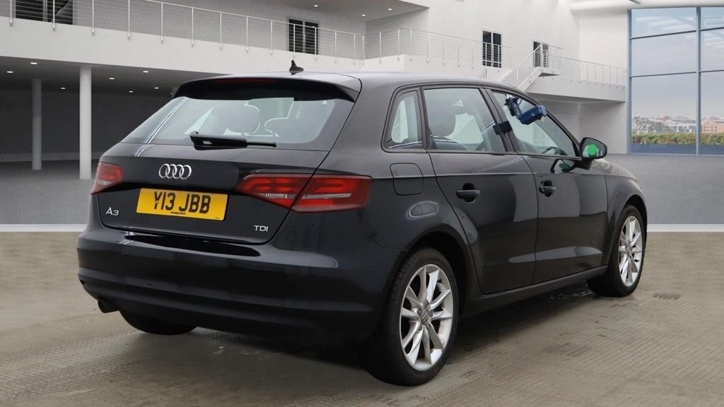 Used Audi A3 2013 for sale - 76535882: Photo 3