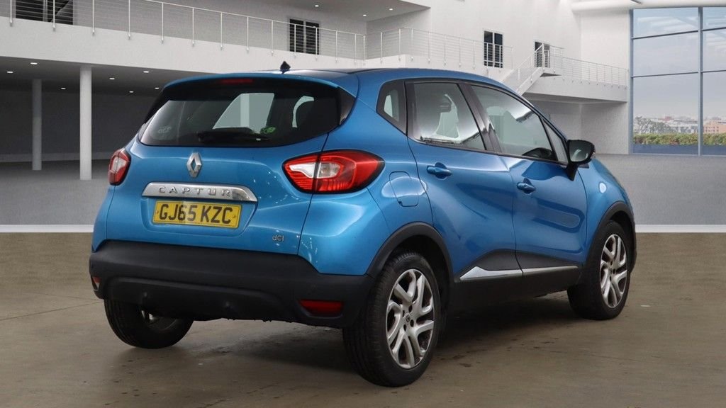Used Renault Captur 2015 for sale - 76496593: Photo 4