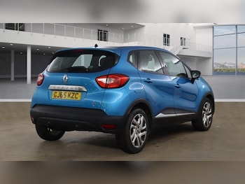 Used Renault Captur 2015 for sale - 76496593: Photo