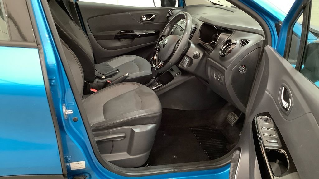 Used Renault Captur 2015 for sale - 76496593: Photo 8