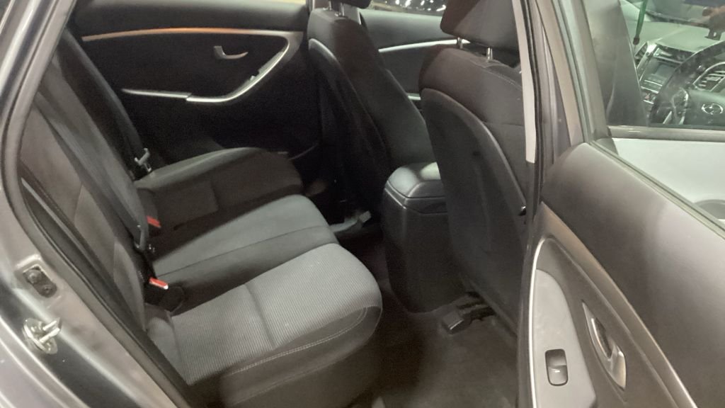 Used Hyundai i30 2012 for sale - 76367902: Photo 10