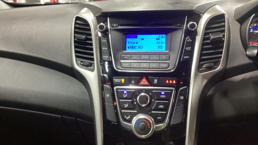 Used Hyundai i30 2012 for sale - 76367902: Photo 8